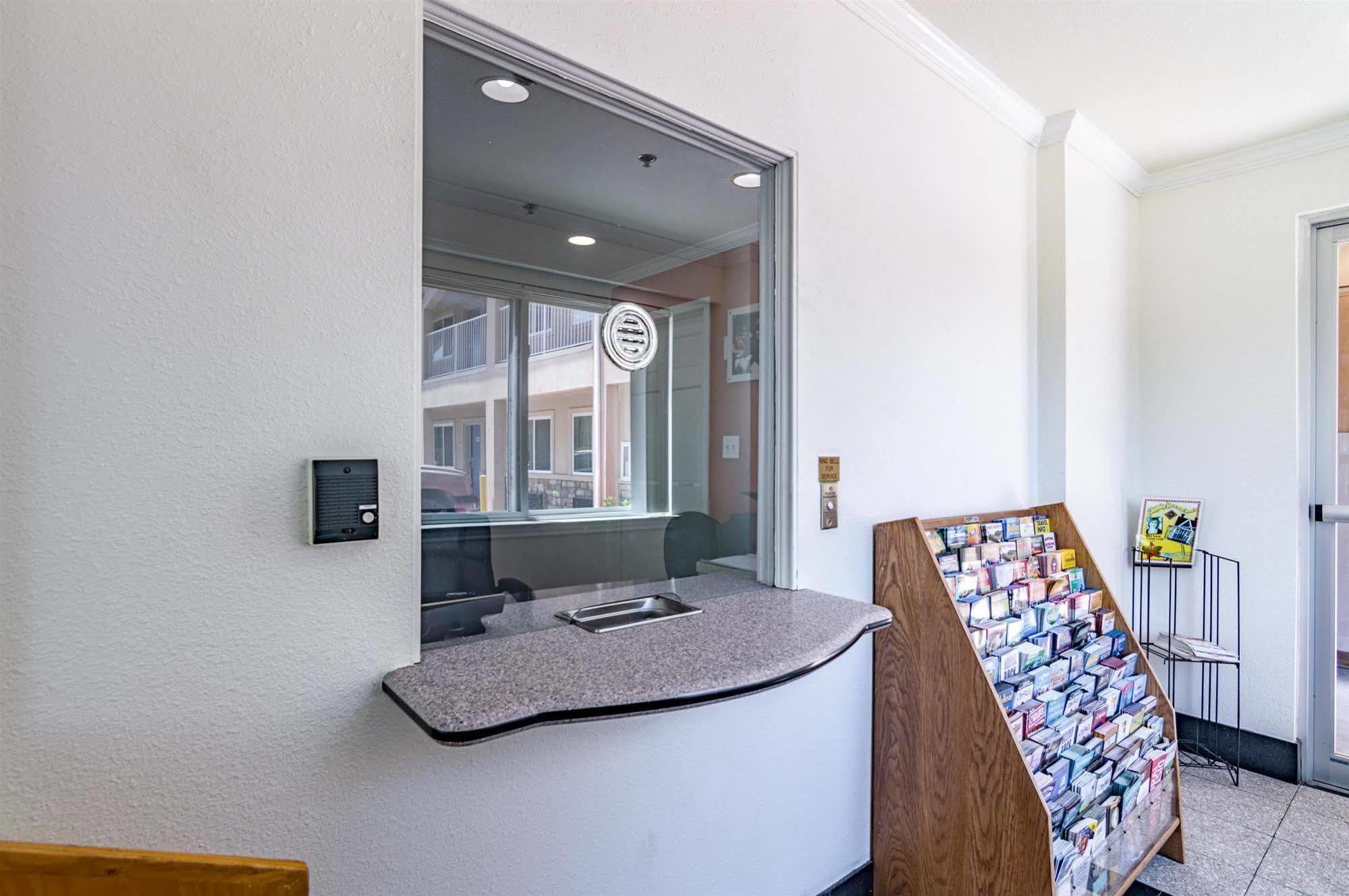 Motel 6-Azle, Tx Εξωτερικό φωτογραφία