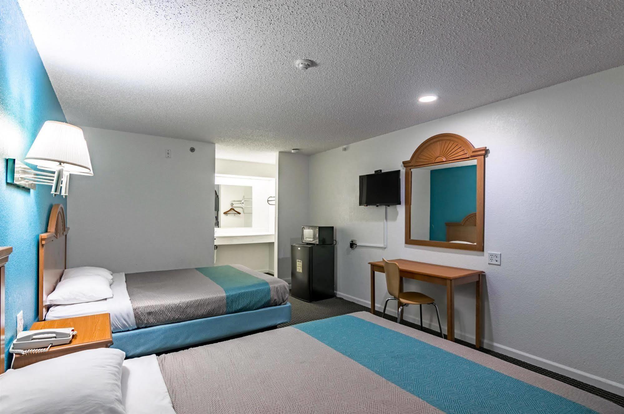 Motel 6-Azle, Tx Εξωτερικό φωτογραφία