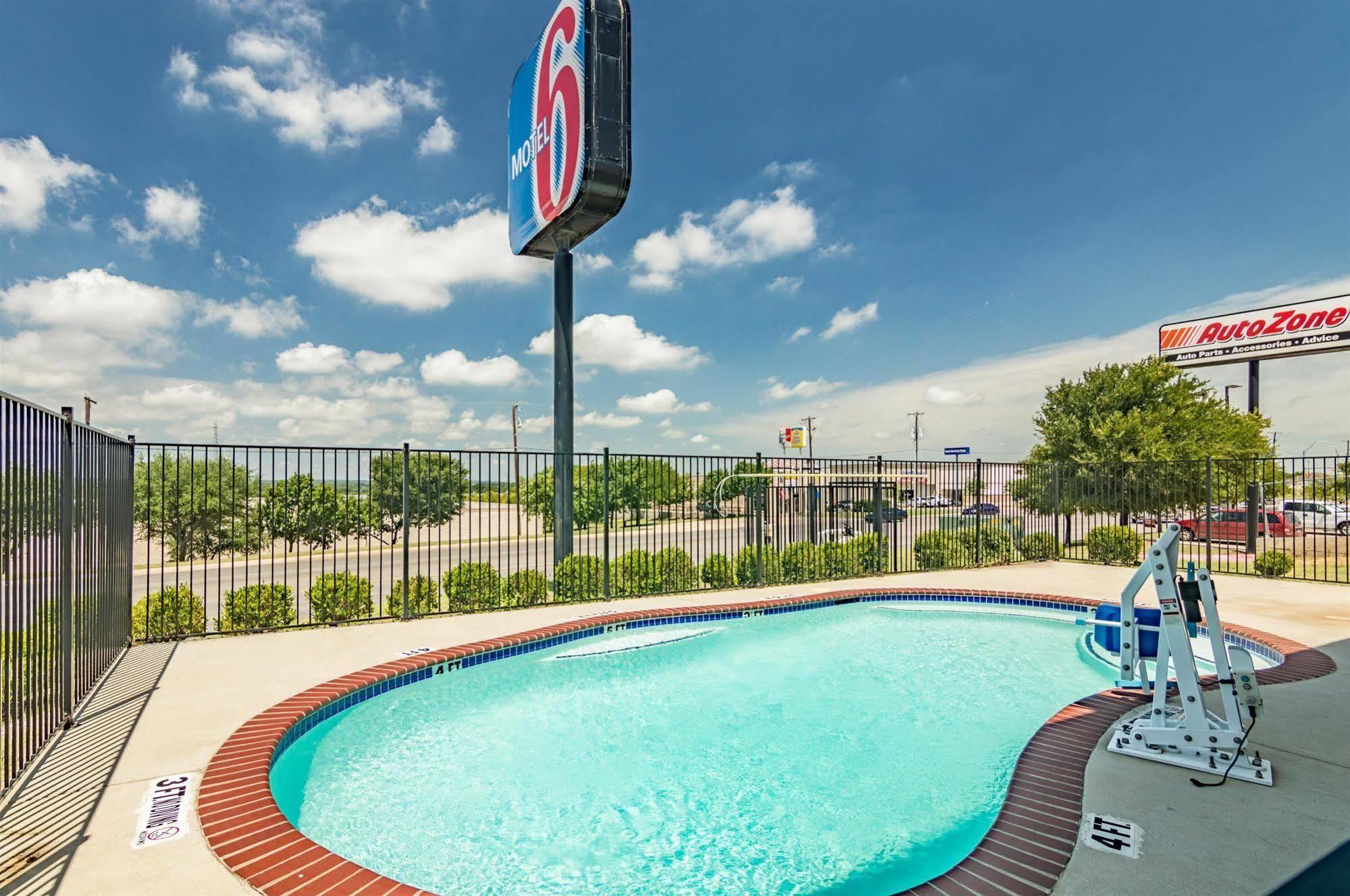 Motel 6-Azle, Tx Εξωτερικό φωτογραφία