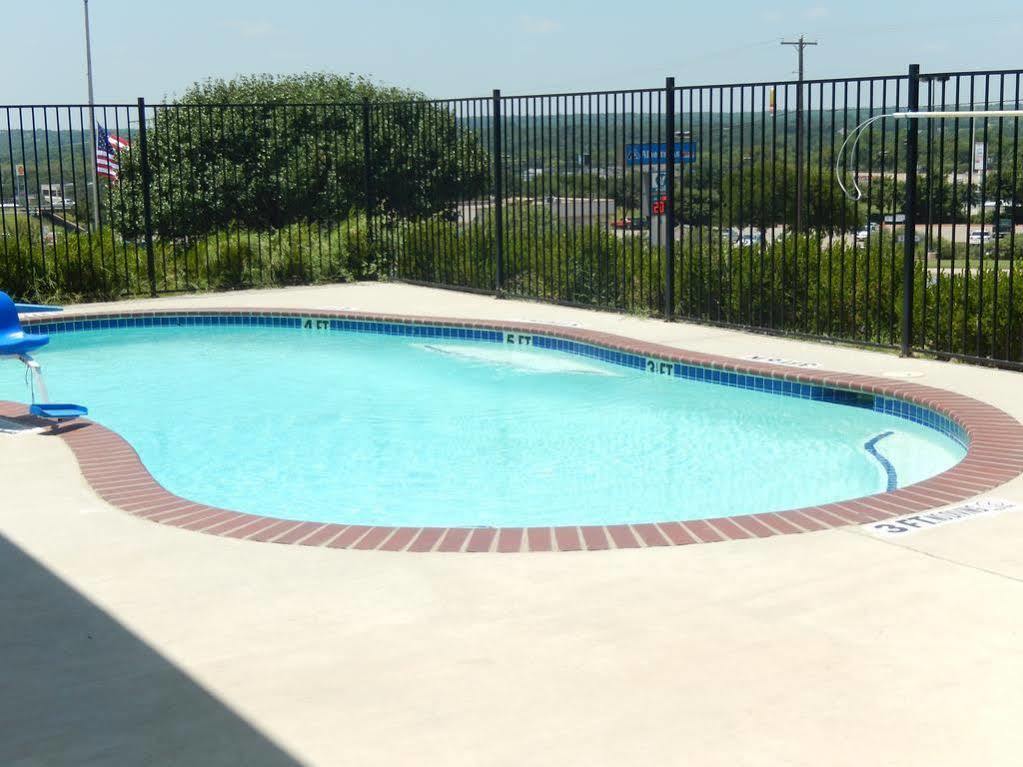 Motel 6-Azle, Tx Εξωτερικό φωτογραφία